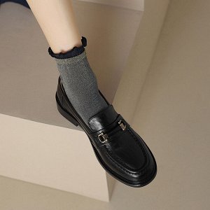 Женские лоферы с металлической пряжкой, черный