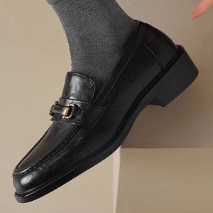 Женские лоферы с металлической пряжкой, черный