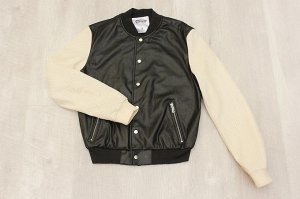 Куртка Длина изделия: Куртка подростковая. Очень удобная, комфортная и практичная модель.