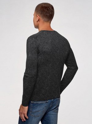 Пуловер принтованный с V-образным вырезом