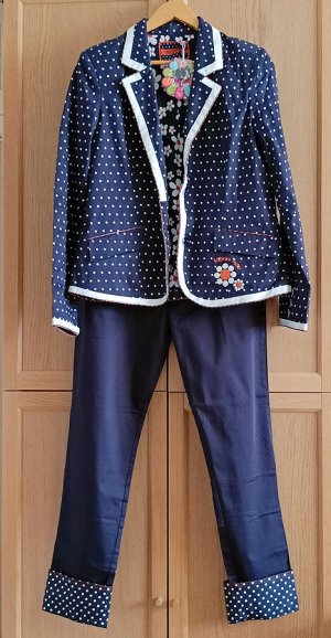 Продам летний костюм Rosalita McGee (Испания)
