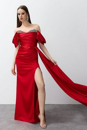 Красное длинное тканое элегантное вечернее платье с длинными рукавами и каменными аксессуарами