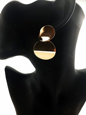 Бижутерия Нарядные Серьги-гвоздики, выполнены в зеркальном золотом металле.&nbsp;