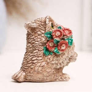 Фигурка гипс «Сова с букетом», 8x6x6 см