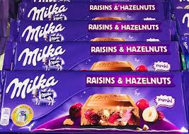 Шоколад Milka Raisins&Hazelnuts 270 gr