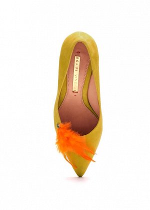 Туфли Замша фисташкового цвета, декор из перьев. Высота каблука 6см