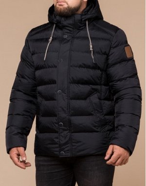 Черная практичная зимняя куртка модель 32315