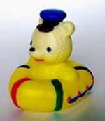 Мишка в лодке