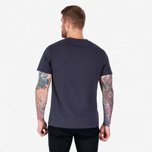 Футболка Фуме
Мужская футболка с круглым вырезом горловины (принт "Argo Classic Sportswear Department").
Материал:
Cotton - материал из натуральных волокон, который удобен в носке, быстро впитывает и 