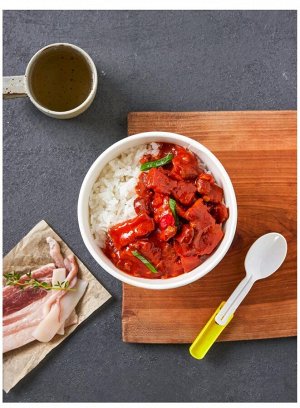 Рис готовый с острым соусом из грудинки и кальмара Spicy sauce with pork belly & Cuttle fish, 310гр