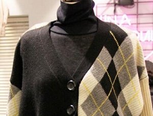 Кардиган+юбка  с V образным вырезом черный + диаграмма цвета