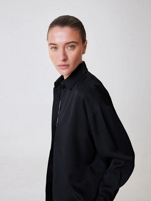 Черная oversize рубашка