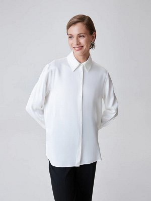 Белая oversize рубашка цвет  Молочный