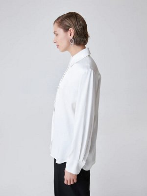 Белая oversize рубашка цвет  Молочный