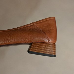 Туфли с квадратным носком, на толстом низком каблуке, как на фото