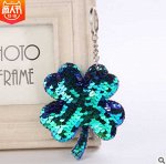 Брелок с пайетками