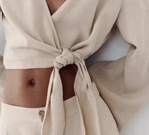 КОРОТКАЯ БЛУЗА С ЗАПÁХОМ арт. 3433730 711, песочный