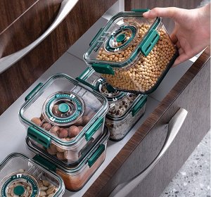 Набор контейнеров для хранения охлажденных продуктов