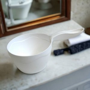 КОВШ пластиковый с удобной ручкой 1,3Л (белый)