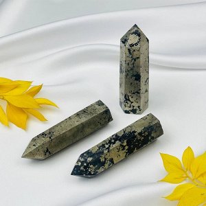 Кристалл из Пирита