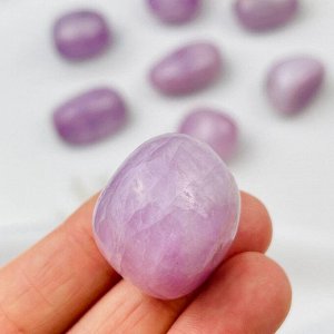 Галтовка из Кунцита