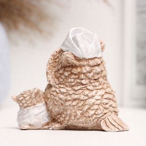 Фигурка гипс «Сова врач с совёнком», 10x10x8 см