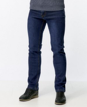 Джинсы Классические пятикарманные джинсы с застежкой на молнию и пуговицу. 
Состав: 72% - хлопок, 25% - полиэстер, 3% - спандекс.

Сезон: Демисезонные.