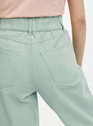 Брюки mom fit c высокой посадкой
