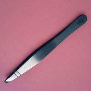Пинцет 326, косой профессиональный, с заточкой