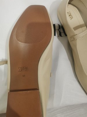 Балетки кожаные Zara