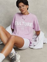 Базовая футболка свободного силуэта с брендингом CULTURE