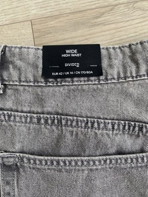 Джинсы H&M. Новые