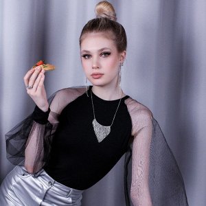 Серьги висячие со стразами «Свидание» клинок, белые в серебре,10 см
