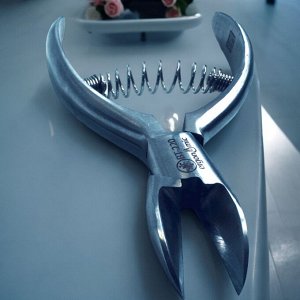 Кусачки для ногтей (особо для толстых и мужских ногтей) Bt-220 (20 mm), ergonomic, проф. заточка