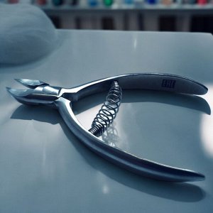 Кусачки для ногтей (особо для толстых и мужских ногтей) Bt-220 (20 mm), ergonomic, проф. заточка