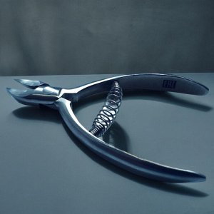 Кусачки для ногтей (особо для толстых и мужских ногтей) Bt-220 (20 mm), ergonomic, проф. заточка