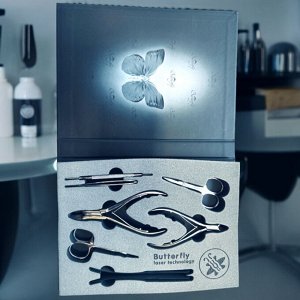 Набор инструмента для маникюра и педикюра в подарочной коробке PalmFly 810, из серии DPR, с заточкой