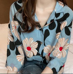 Блуза- рубашка синяя с цветочным принтом