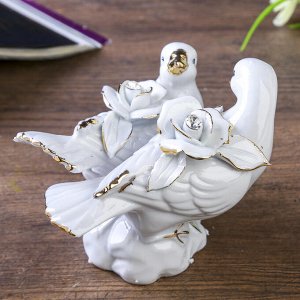 Сувенир керамика "Голубки с розами" белые с золотом, стразы 10,8х9,5х12 см