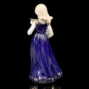 Сувенир керамика "Девочка в синем платье с корзинкой цветов" 30х13х9,5 см