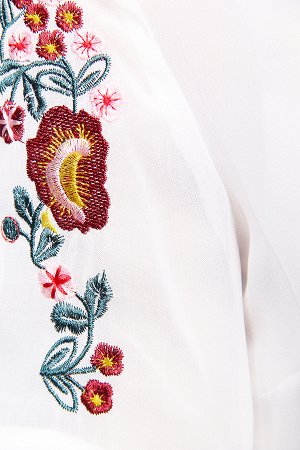 Блузка Длина изделия: Симпатичная блузка. Подойдет как к брюкам, так и к юбке.