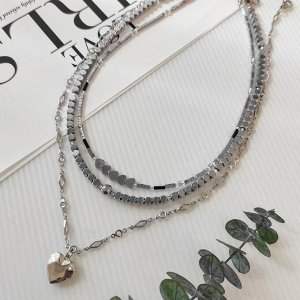 Сет из гематита серебристого цвета с кулоном сердце