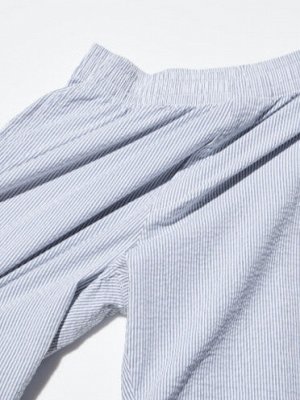 UNIQLO - легкие эластичные шорты в мелкую полоску - 69 NAVY