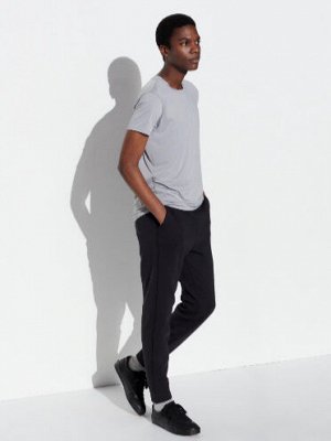 UNIQLO — футболка Airism с круглым вырезом