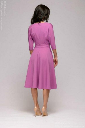 Платье лиловое длины миди с защипами на талии