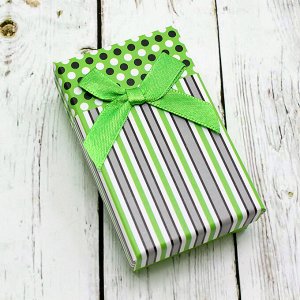 Подарочная коробочка (8*5)(Зеленый)003-32