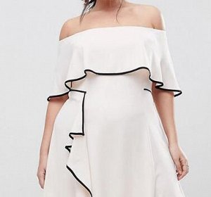 Платье белое с черной отделкой