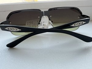 Солнцезащитные очки унисекс с зеленоватыми стеклами