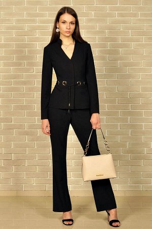 Костюм Костюм МиА-Мода 957 черный 
Состав ткани: ПЭ-95%; Спандекс-5%; 
Рост: 164 см.

Молодежный женский деловой костюм состоит из Жакета и Брюк.  Жакет (на подкладке), длина по спинке 60 см, рукав 6