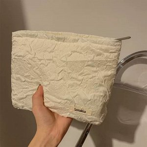 Косметичка на молнии, 1 шт., 26 х 18 х 5.5 см.